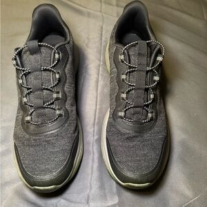 Black Men's Athletic Shoes